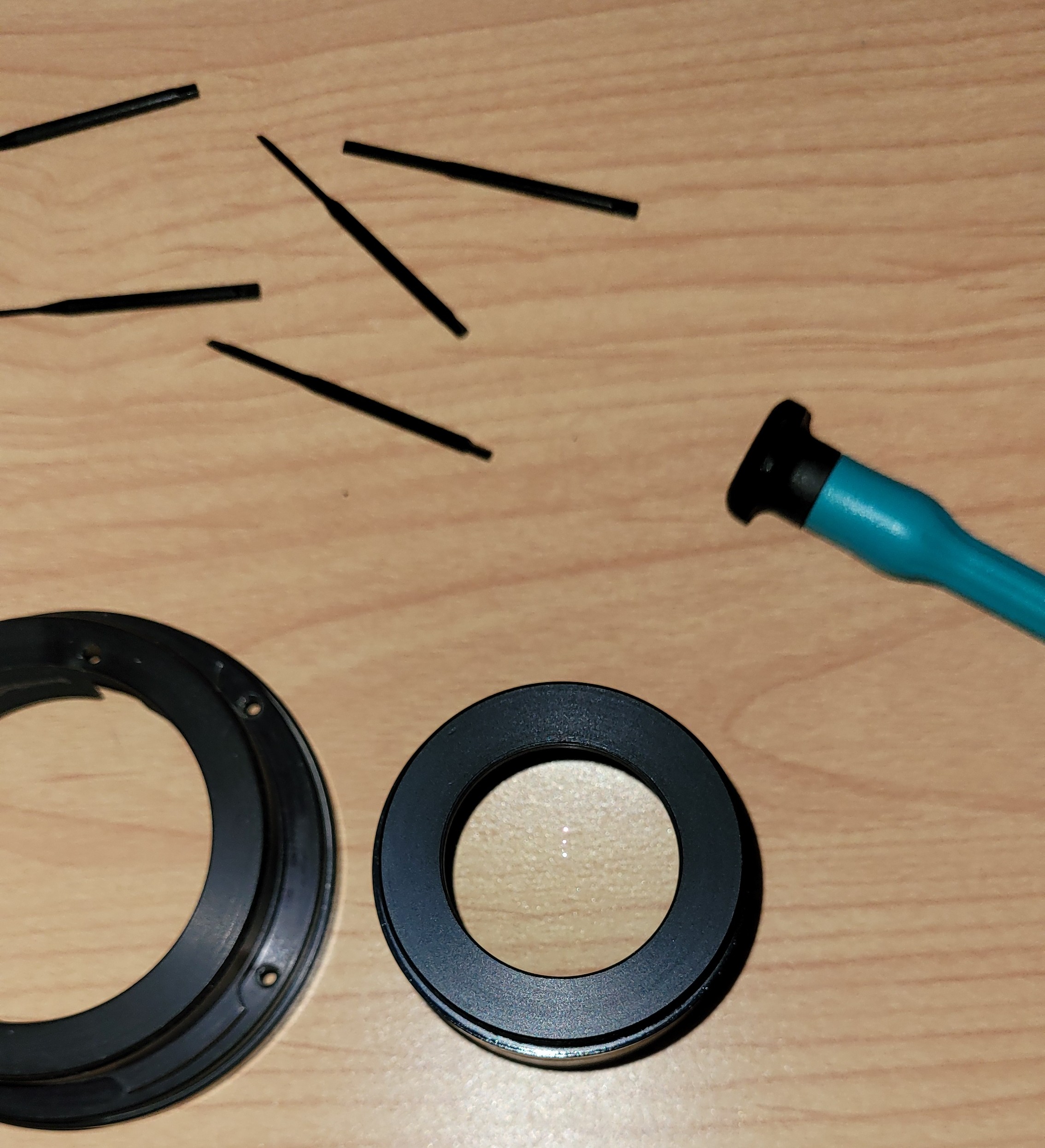 Lever movement shows first signs of blade hesitation